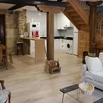 Casa De Pueblo En