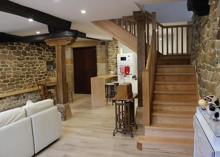 Casa De Pueblo En * Selaya